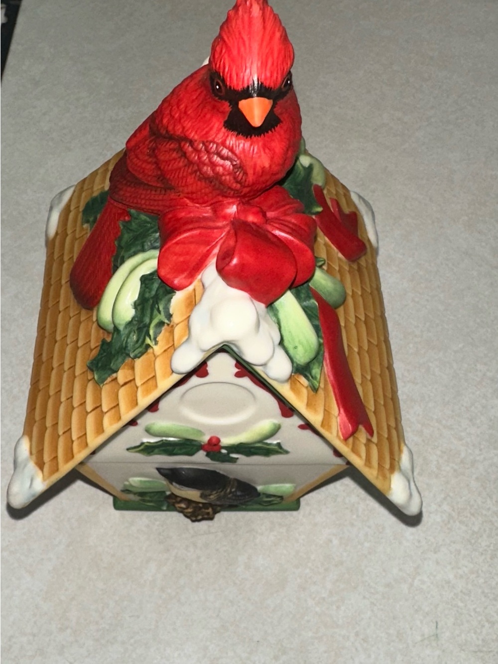 Lenox Red Cardinal Ceramic Birdhouse Accent with Cream and Tan Roof